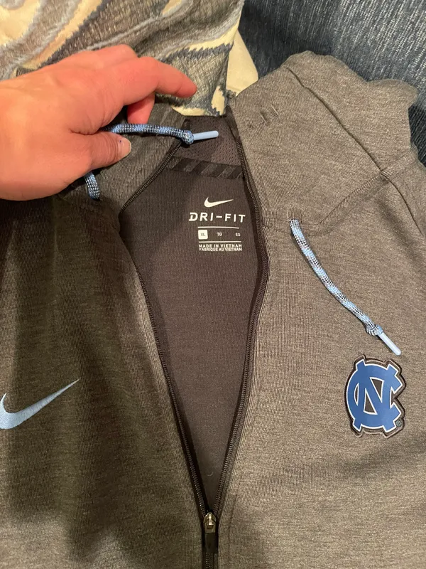 Jordan brand UNC zip up - Image 2