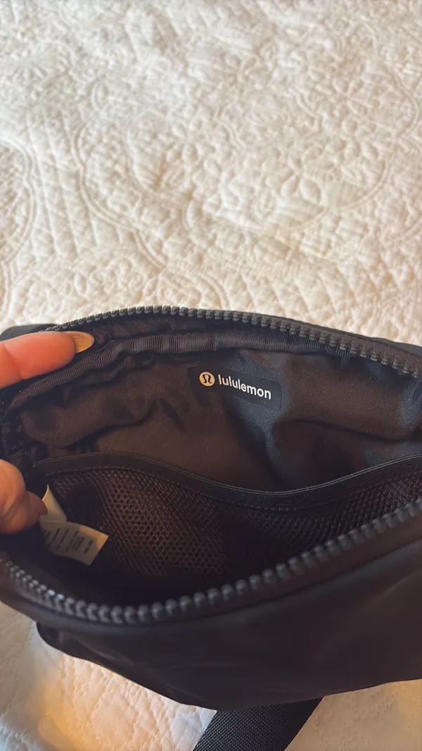 Lululemon Belt Bag - Image 5