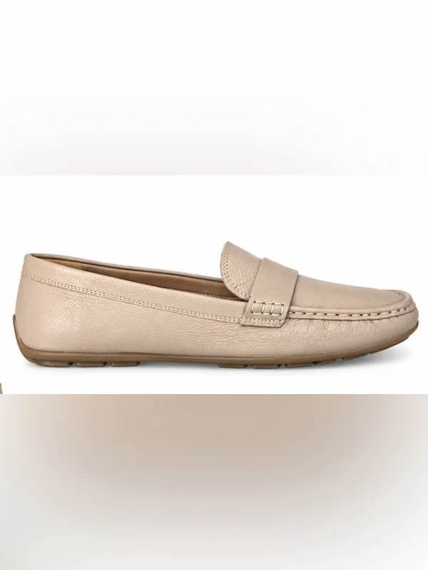 Joie Women’s Size 8 Beige Leather Driving Loafers Moccasins - Image 2