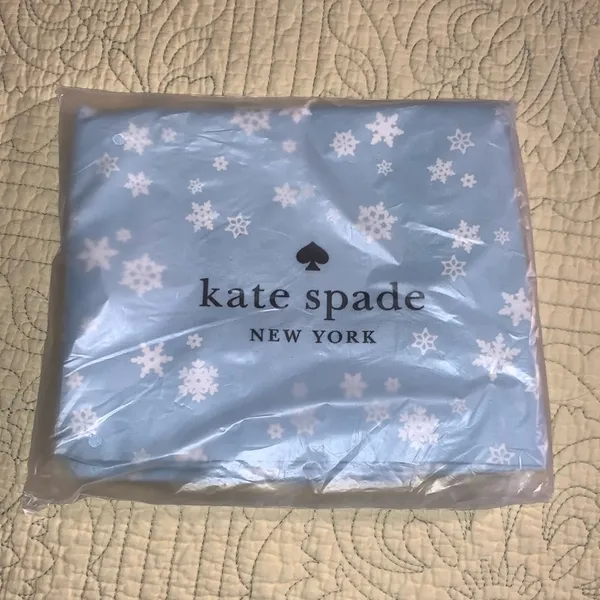 NWT Kate Spade Winter Snowflake Oversized Tote Bag - Image 3