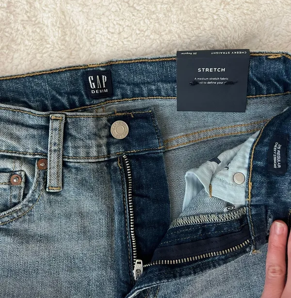 Gap High Rise Jeans Straight- New - Image 3