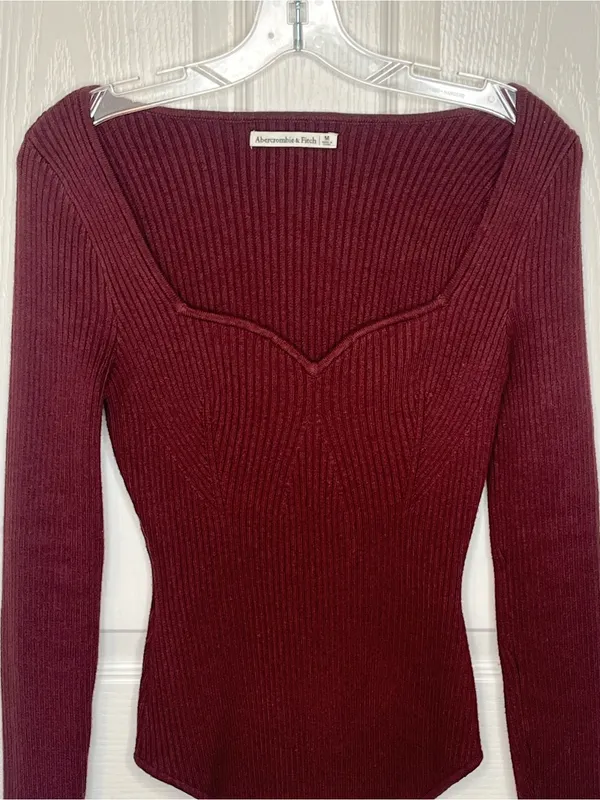Abercrombie & Fitch Sz M Bodysuit Sweater Sweetheart Neckline Maroon - Image 2