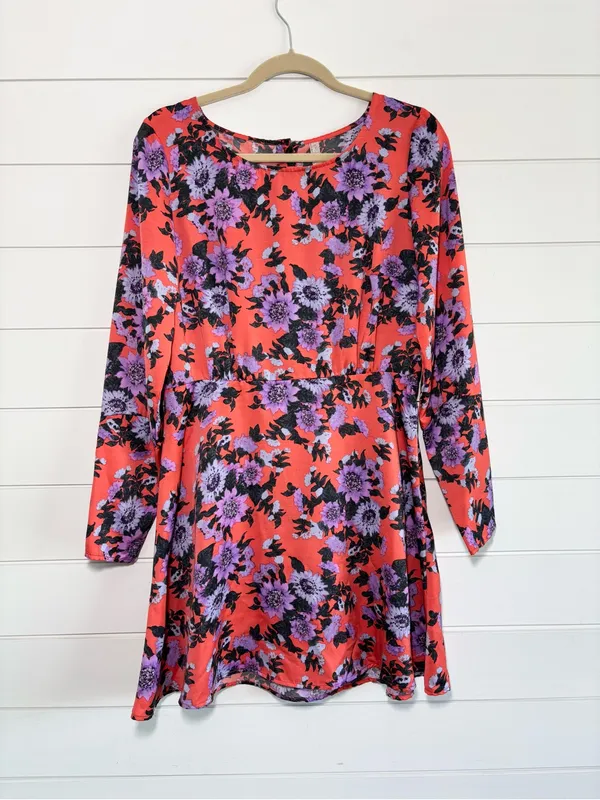 Free‎ People Coral Dress with Purple Floral Print - Image 2