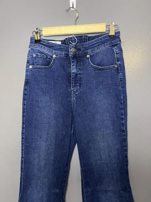We The Free Curvy Flare Jeans Womens 27 High Rise Medium Wash Blue Frayed Denim - Image 2