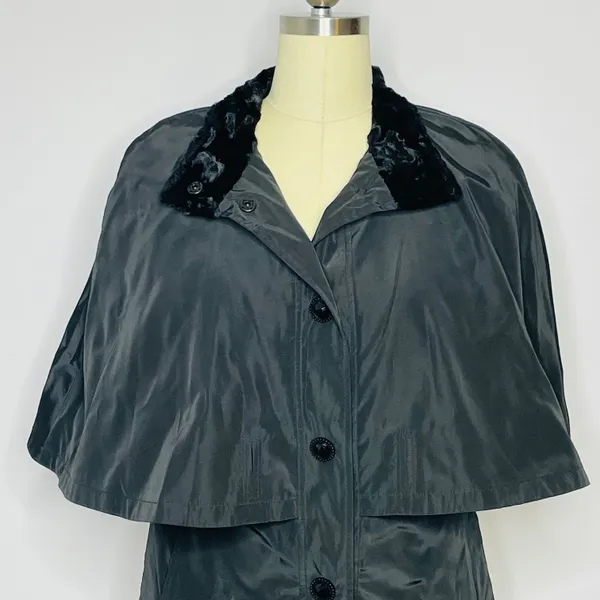 Black Fur Lined Cape Coat- Size Medium- Missing Belt - Image 2