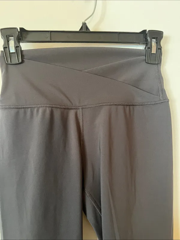 P'tula High-Waist Gunmetal Gray Leggings with Crossover Waistband - Image 5
