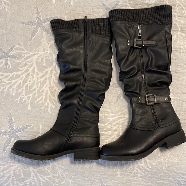 Black Tall Riding Boots Size undefined - Image 3