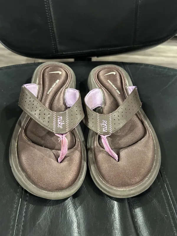 Nike Brown & Lavender Comfort Thong Sandals - Image 2