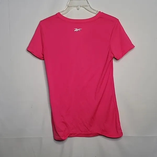 Reebok pink vneck workout pull over shirt sz Small - Image 4