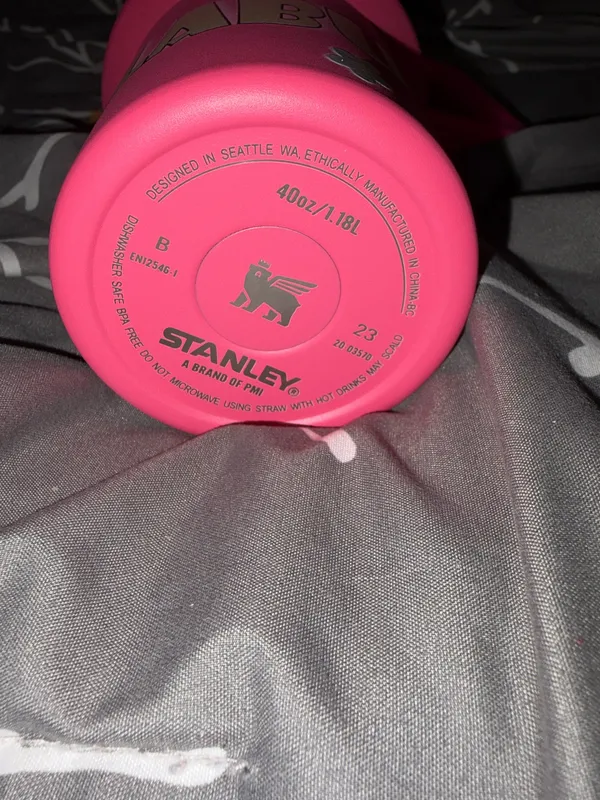 Stanley x Pop Mart Labubu limited-edition 40 oz Quencher H2.0 FlowState Tumbler - Image 3