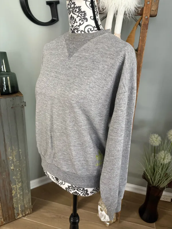 Adidas size medium grey crewneck sweatshirt  - Image 3