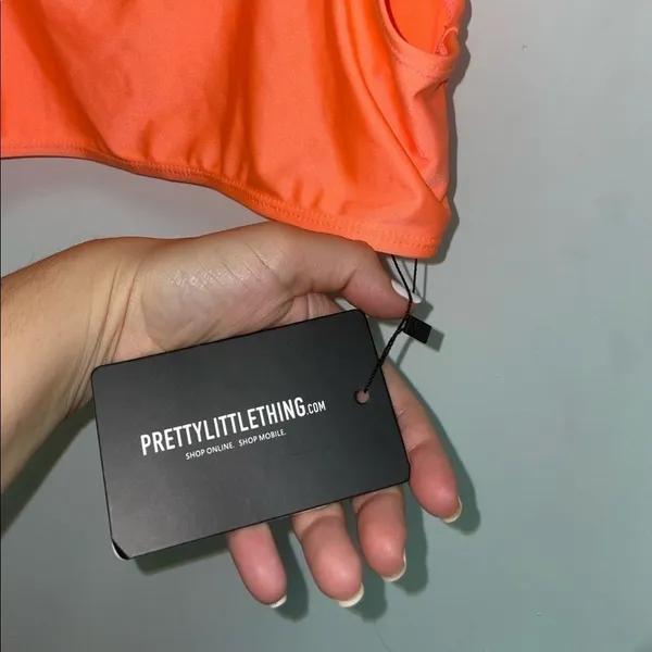 𝅺prettylittlething Orange Sports Bra - Image 10