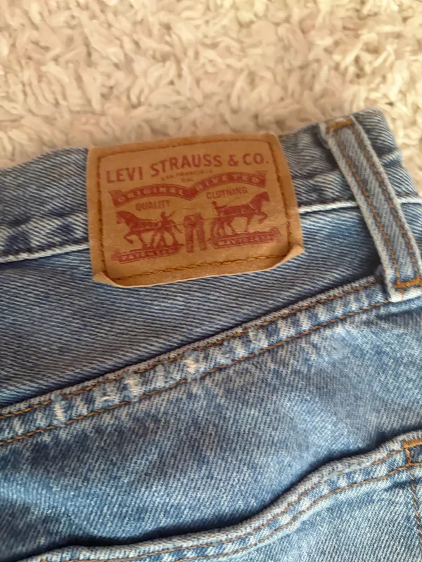 Levi’s 94 Baggy Jeans - Image 4