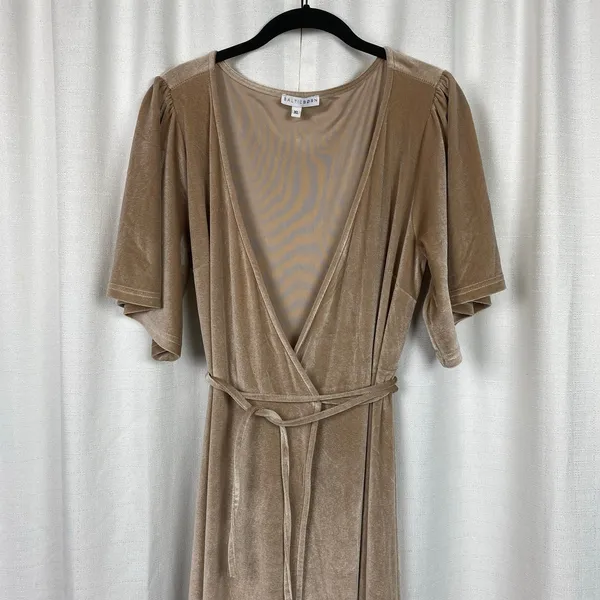 Baltic Born Beige Velvet Meghan Short Flutter Sleeve Wrap Maxi Dress Sz.XL - Image 8