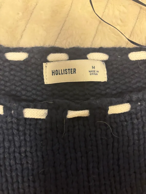 Hollister Off-The-Shoulder Sweater - Image 2