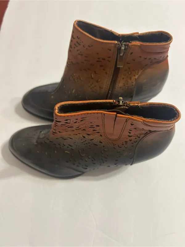 Perforated Two-Tone Leather Ankle Booties - Brown/Amber - Image 5