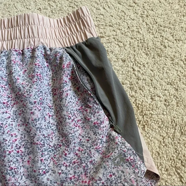 Gap Fit Shorts‎ - Image 2