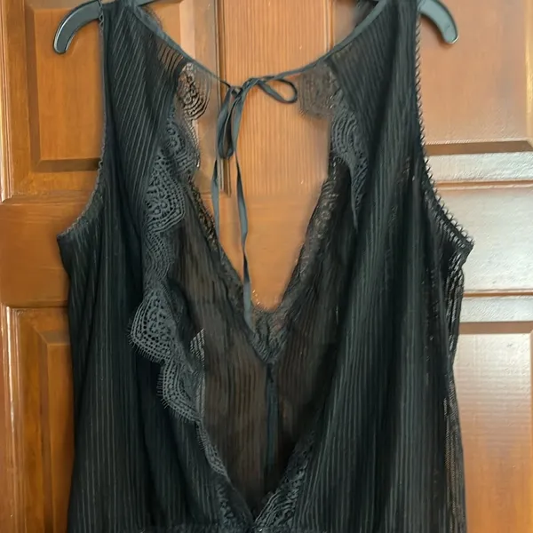 Victoria's Secret Black Scallop V Neck Back Tie Lingerie Romper Teddy Large - Image 4