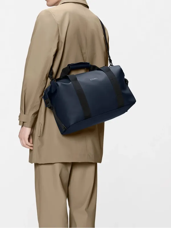 NWT Rains Hilo Weekend Overnight Bag size small waterproof Navy - Image 3
