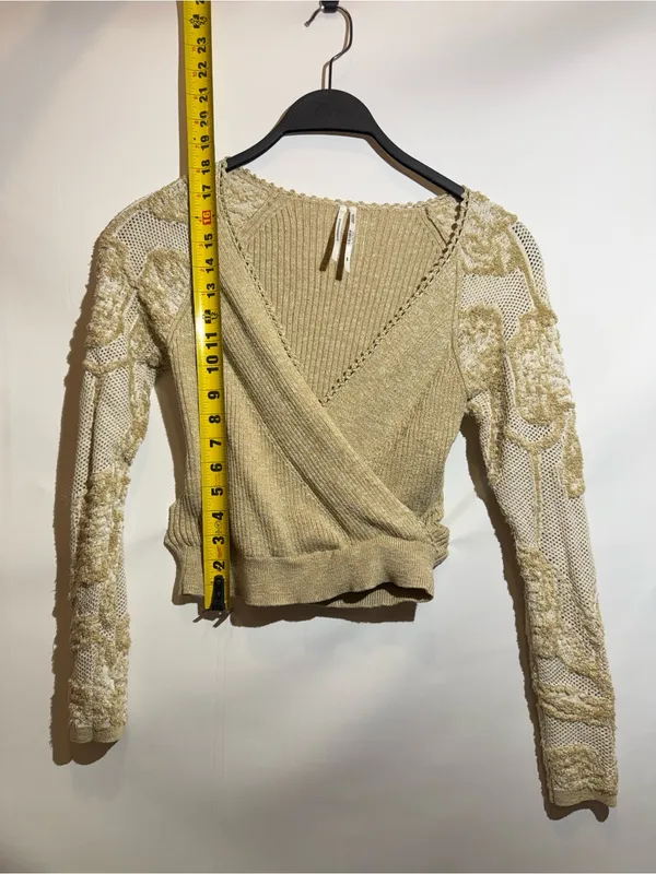 Anthropologie Lace Sleeve Faux Wrap V Neck Stretch Knit Sweater Top XS - Image 4