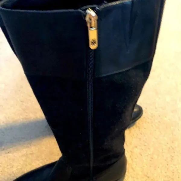 Tommy Hilfiger Black Mid Calf Zip Up Boots with Gold Hardware- Size 8 - Image 6