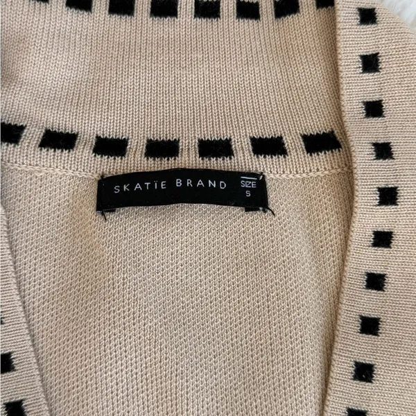 Skatie Brand Women's Dolby Coordinating Cozy Knit Sweater Set Size S Beige Black - Image 5