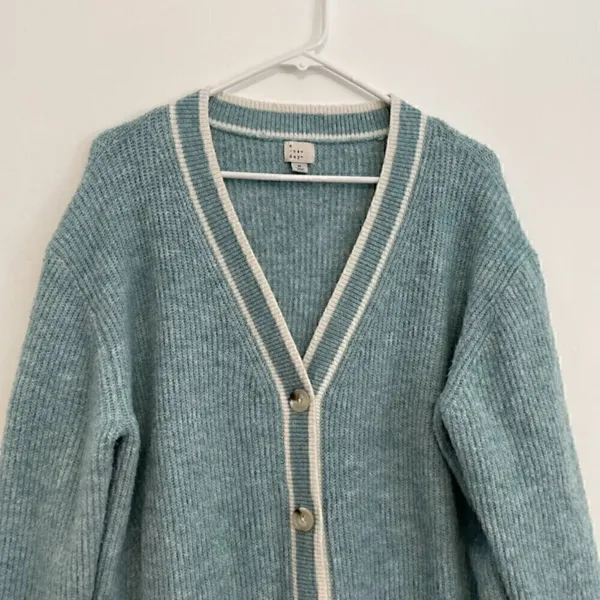 A NEW DAY Button Front Cardigan Light Blue White Varsity Stripe Preppy Sweater M - Image 4