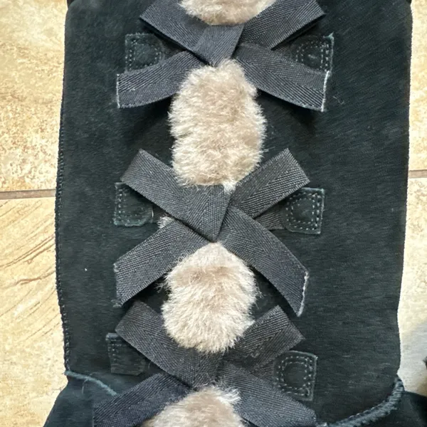 Koolaburra by UGG Black Boots Size 7 With Bows - Image 2