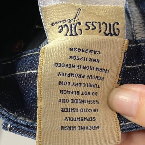 Miss Me Jeans‎ Women's Size 26 Signature boot cut Denim Embellished Pockets - Image 13