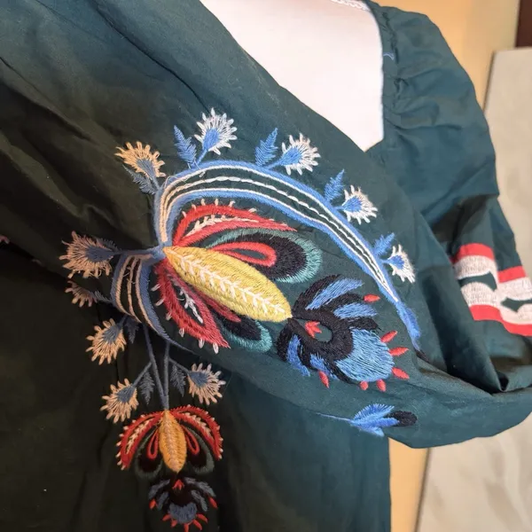 Anthropologie Let Me Be Embroidered Tunic‎ Dress Green Boho Peasant Medium - Image 5