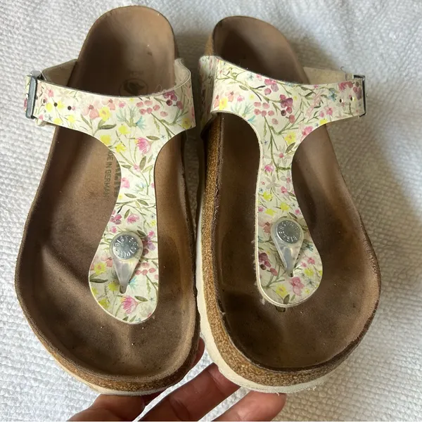 Birkenstock Cream Sandals with Contoured Footbed - Image 7