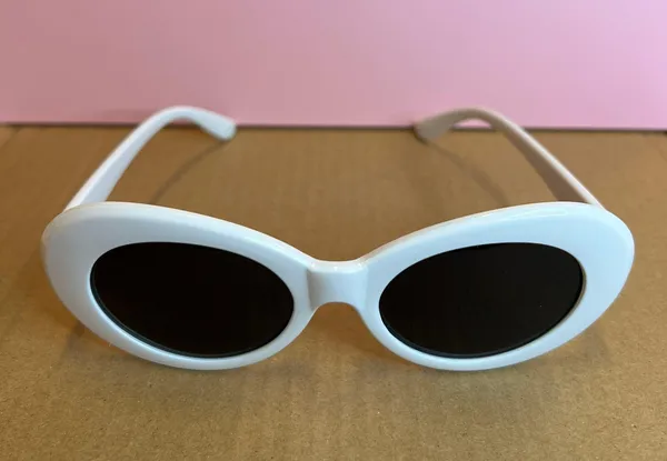 White Sunglasses Retro Sunglasses - Image 4