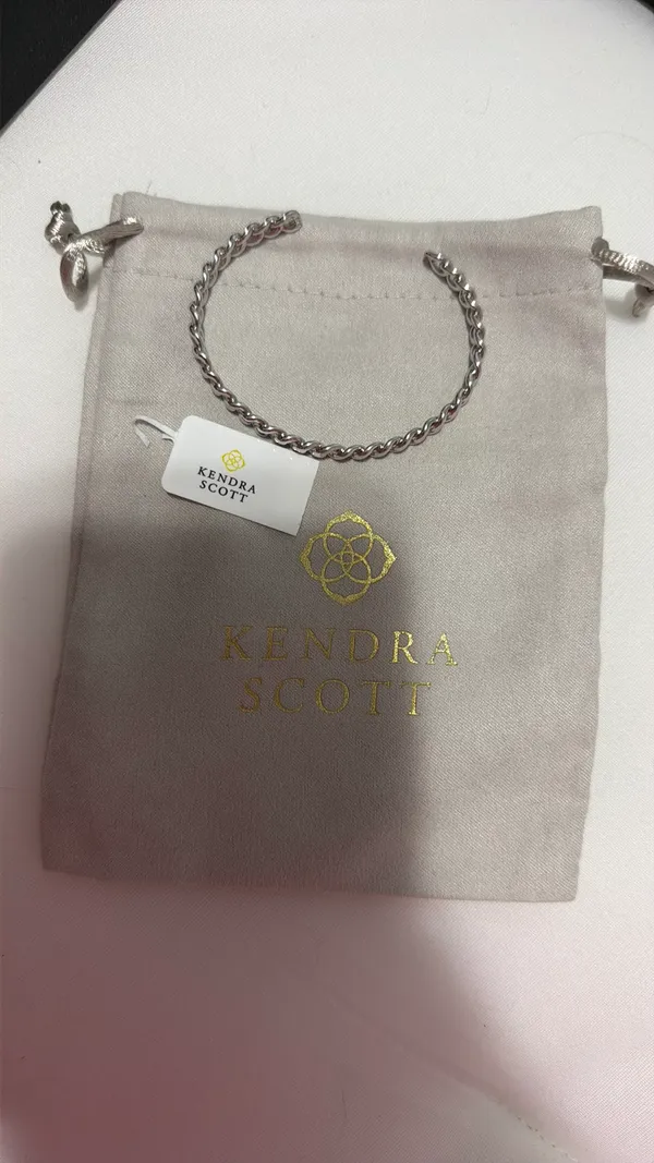 Kendra Scott Bracelet - Image 5