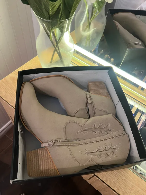 Nana Macs Brown Cowboy Boots - Image 3