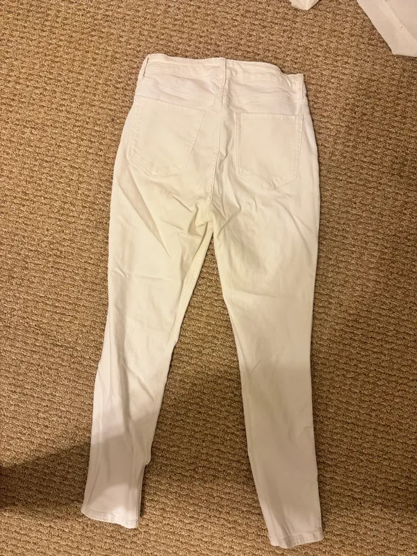 Old Navy High Rise Wow Skinny Jeans - Image 3