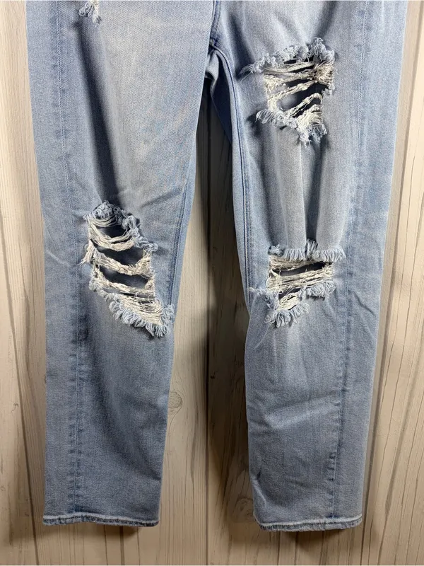 AMERICAN EAGLE High Rise Distressed Mom Straight Jeans, Size 6, Light Wash - Image 8