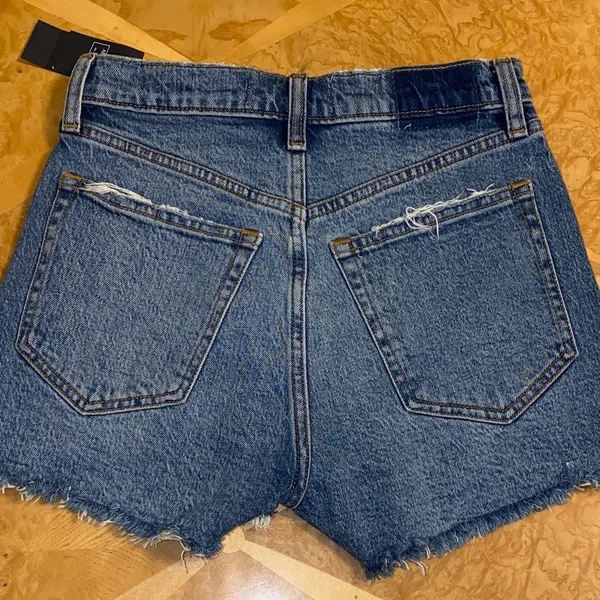 NWT!! Abercrombie & Fitch High Rise The Mom Short Medium Wash Denim Size 24 / 00 - Image 9