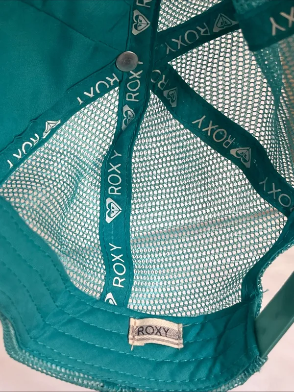 Roxy Women's Teal and White Mesh Trucker Hat - Image 4