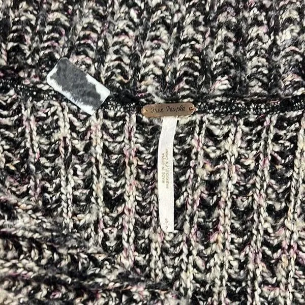 Free People Cardigan Womens‎ Black White Asymmetrical Zip Chunky Knit Small - Image 6