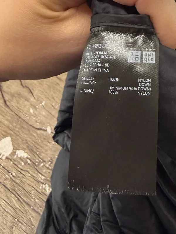 uniqlo ultra light down vest size large‎ - Image 4
