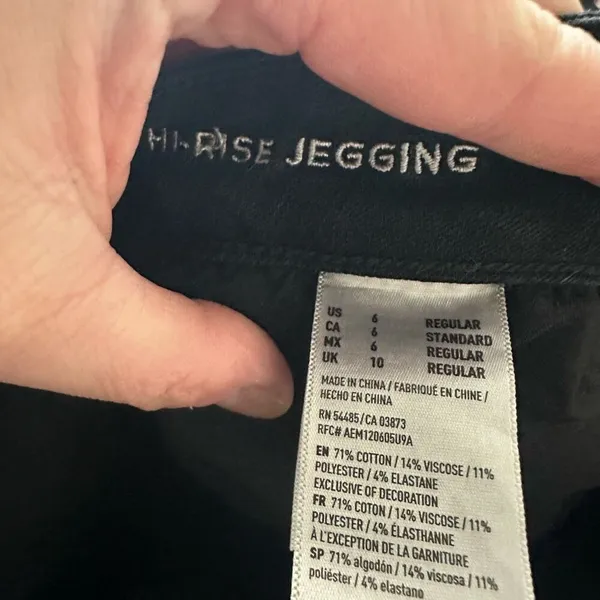 American Eagle hi rise stretchy black normcore 6 jeggings - Image 2