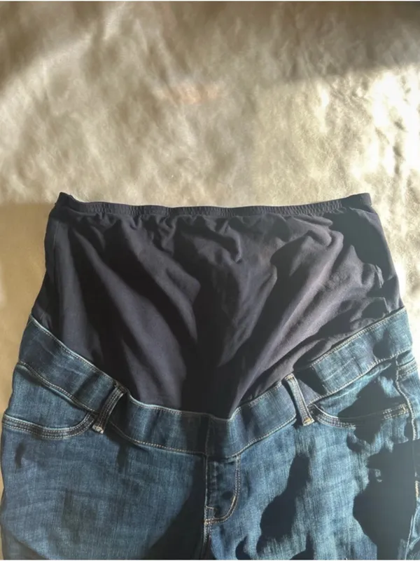 EUC Maurices Maternity Dark Blue Stretch Denim Jeggings with Overband - Image 3