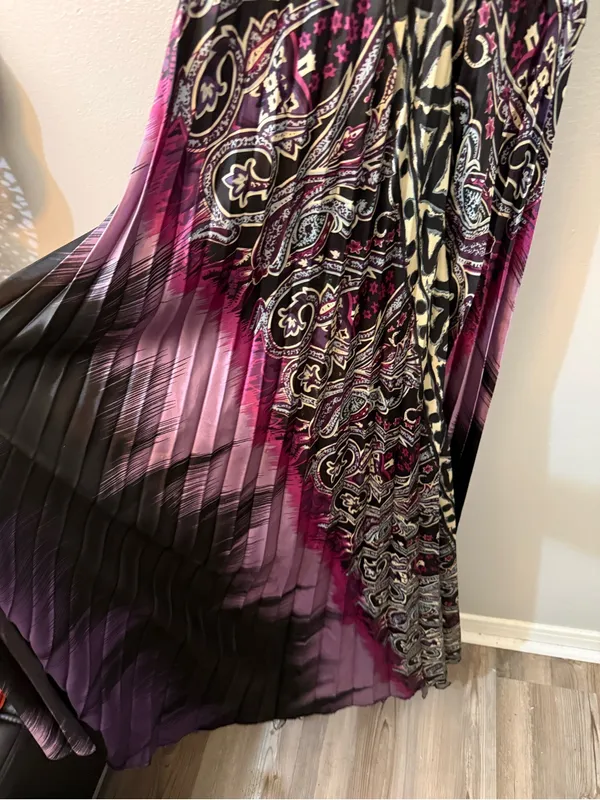 V-Neck Halter Maxi Dress in Black, Purple & Pink - Image 4