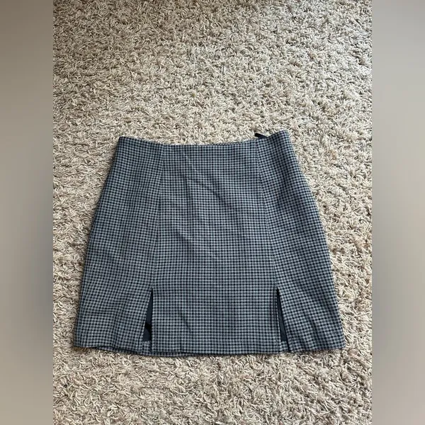 Aritzia sunday best plaid mini skirt - Image 2