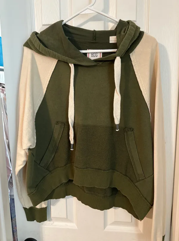 BDG Urban Outfitters Sweatshirt - Image 2