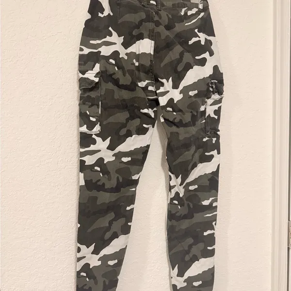Camouflage Cargo Pants White - Image 4