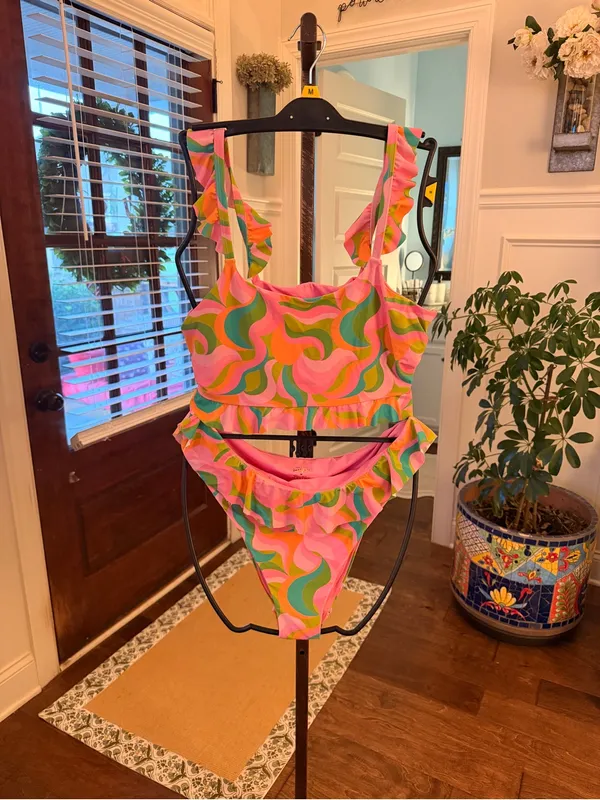 Show Me Your MuMu NWOT Barbie Party Wave Seaside Ruffle Bikini Set - Image 3