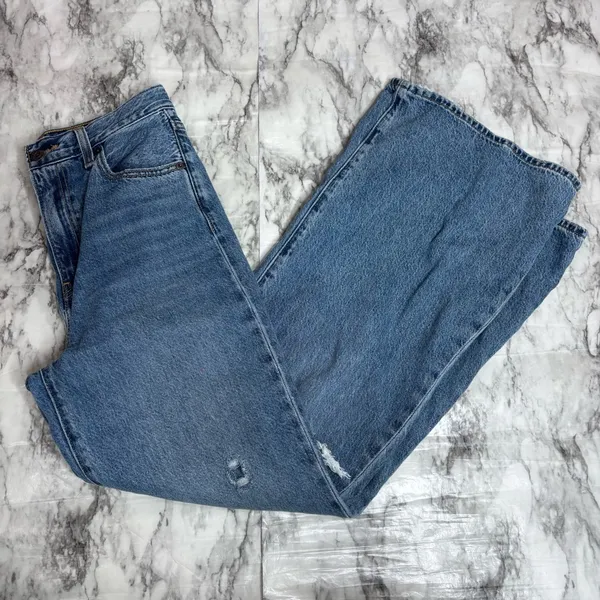 Levi's Premium High Loose Flare Denim Jeans Distressed high rise size 25 western - Image 3
