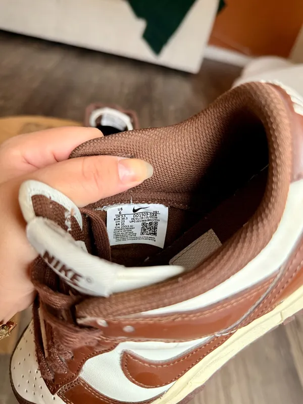 Nike Brown Sneakers - Image 3