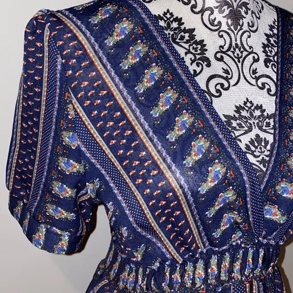Bohemian Floral Maxi Boho V-Neck Boutique Dress Size Small - Image 4